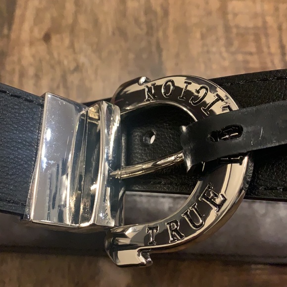 True Religion Mens Reversible Belt Black/Brown - Picture 2 of 8